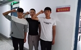 “建黨員標(biāo)兵宿舍，做文明示范先鋒”