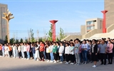 現(xiàn)代農(nóng)業(yè)技術系舉行升國旗儀式